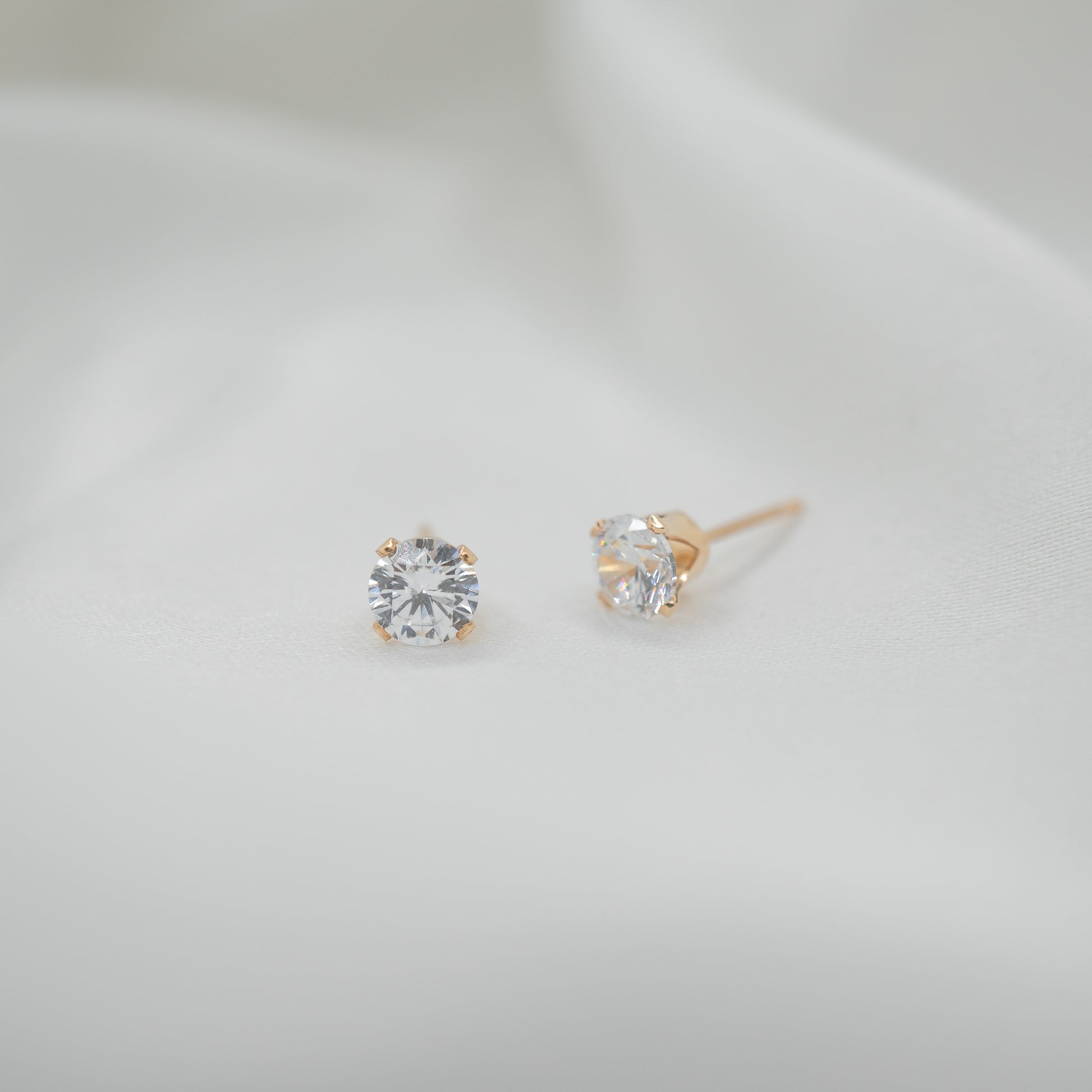 Gold Filled Cubic Zirconia Studs - Various Sizes - clear 5mm front