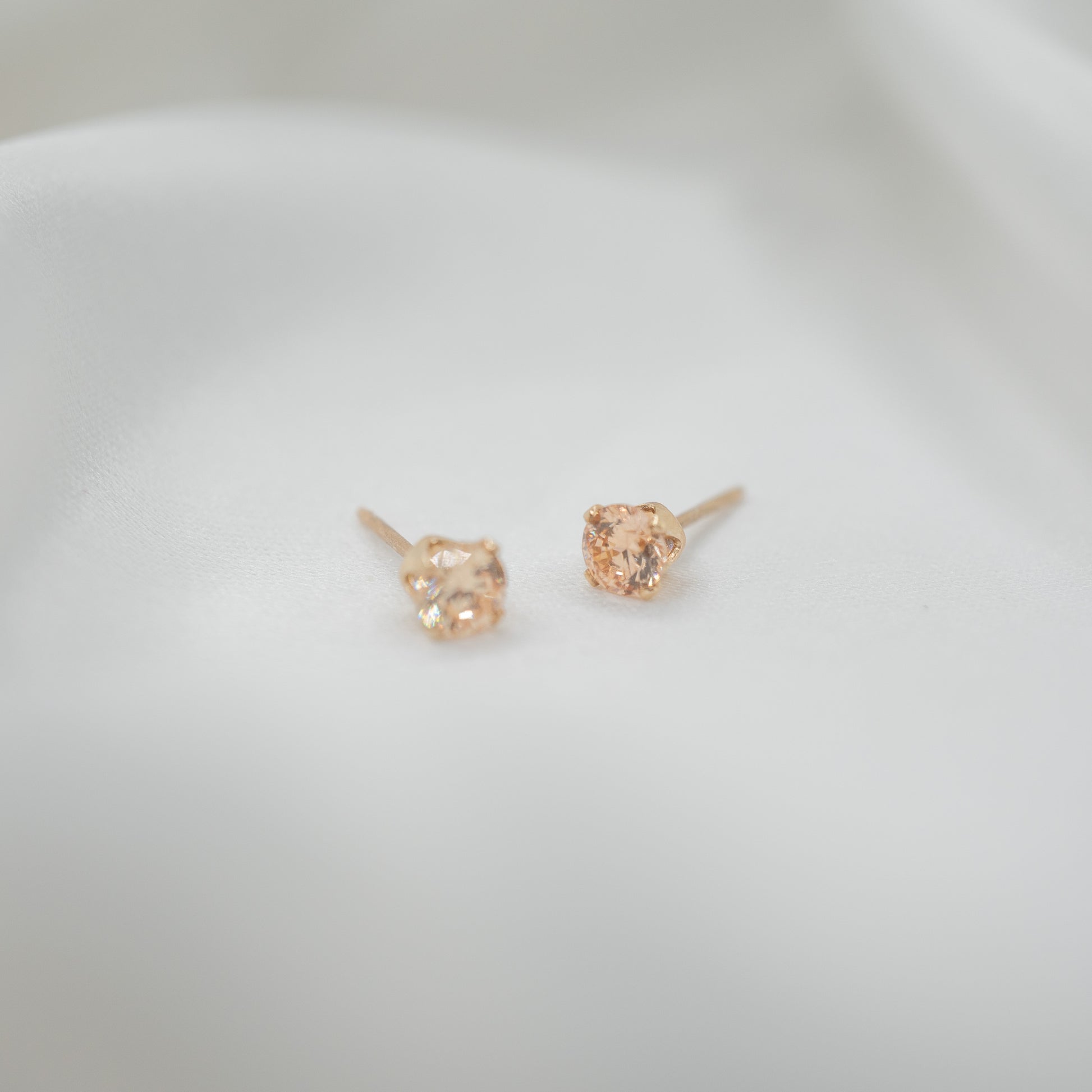 Gold Filled Cubic Zirconia Studs - Various Sizes - apricot 4mm front