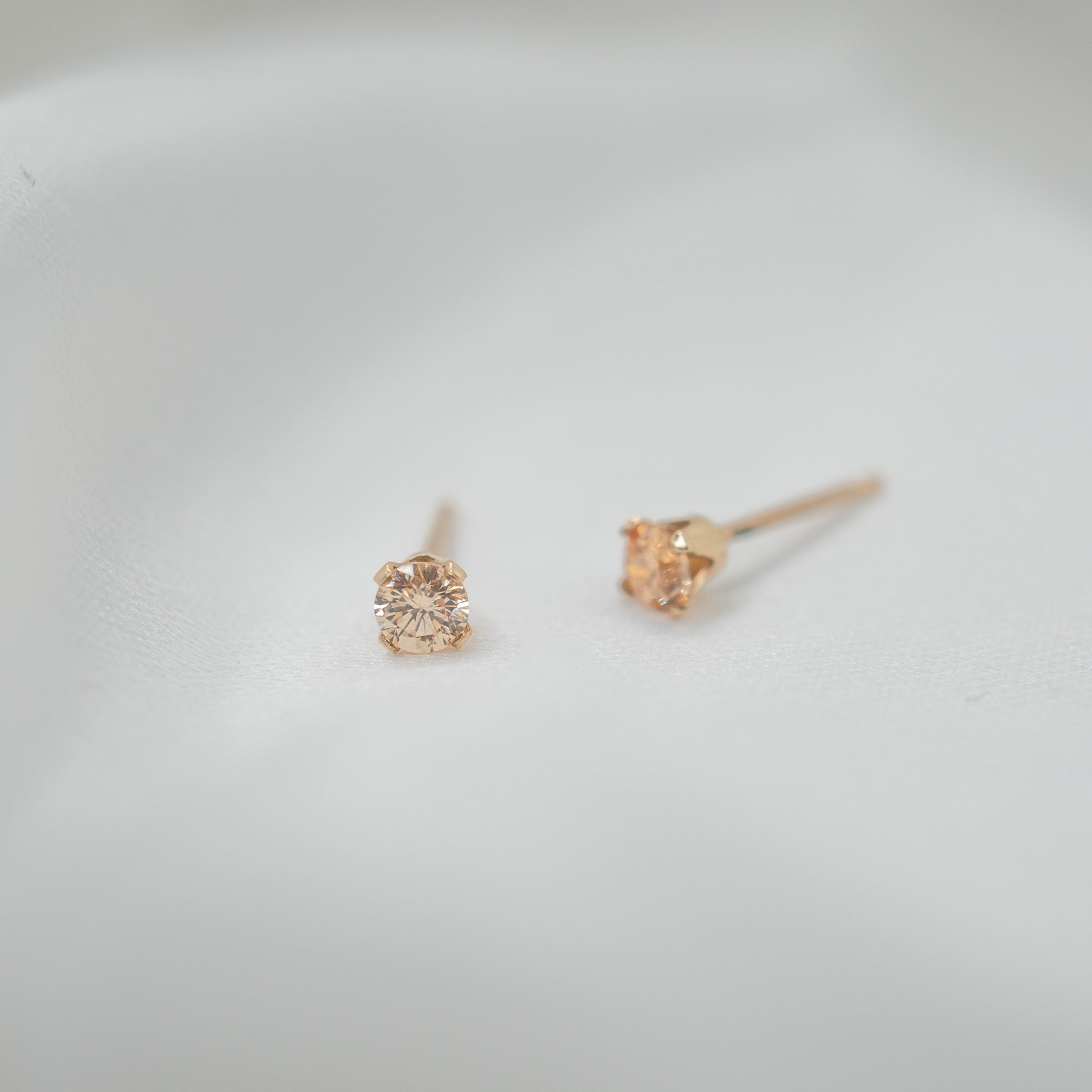 Gold Filled Cubic Zirconia Studs - Various Sizes - apricot 3mm front
